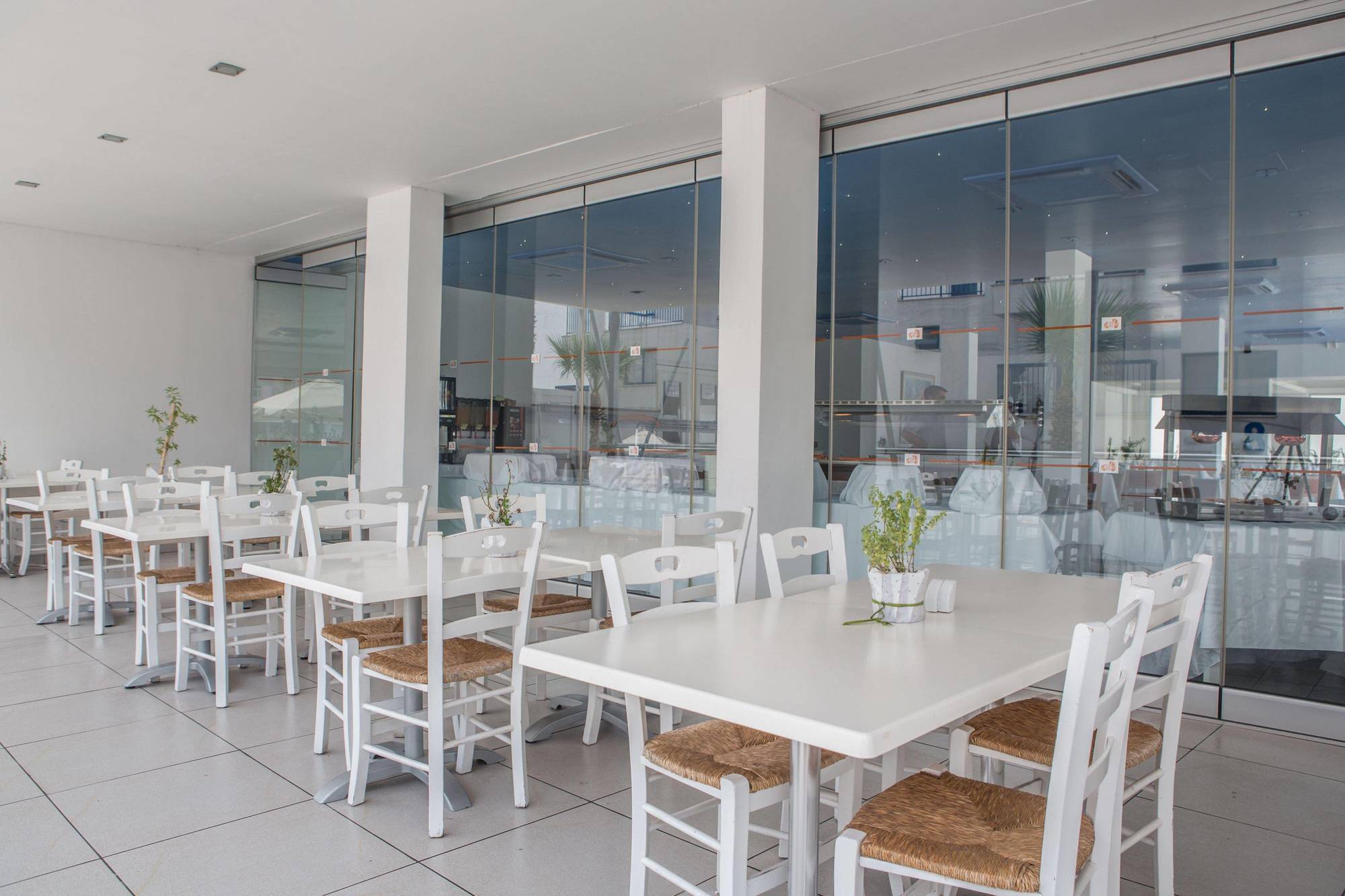 Tsokkos Holidays Hotel Apartments Ayia Napa Bagian luar foto